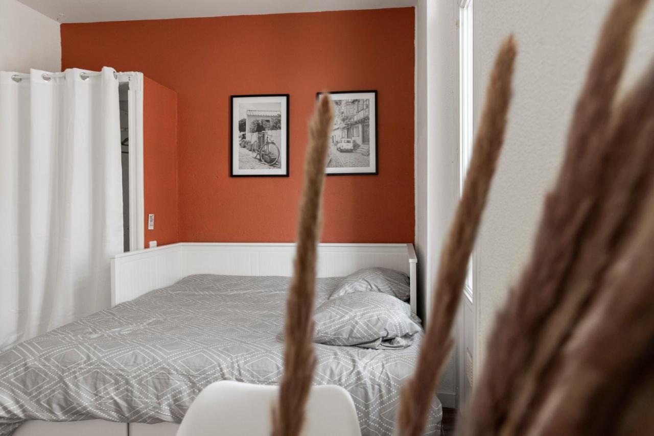 Montsejour - Studio Climatise Entre Gare & Cite Carcasona Exterior foto