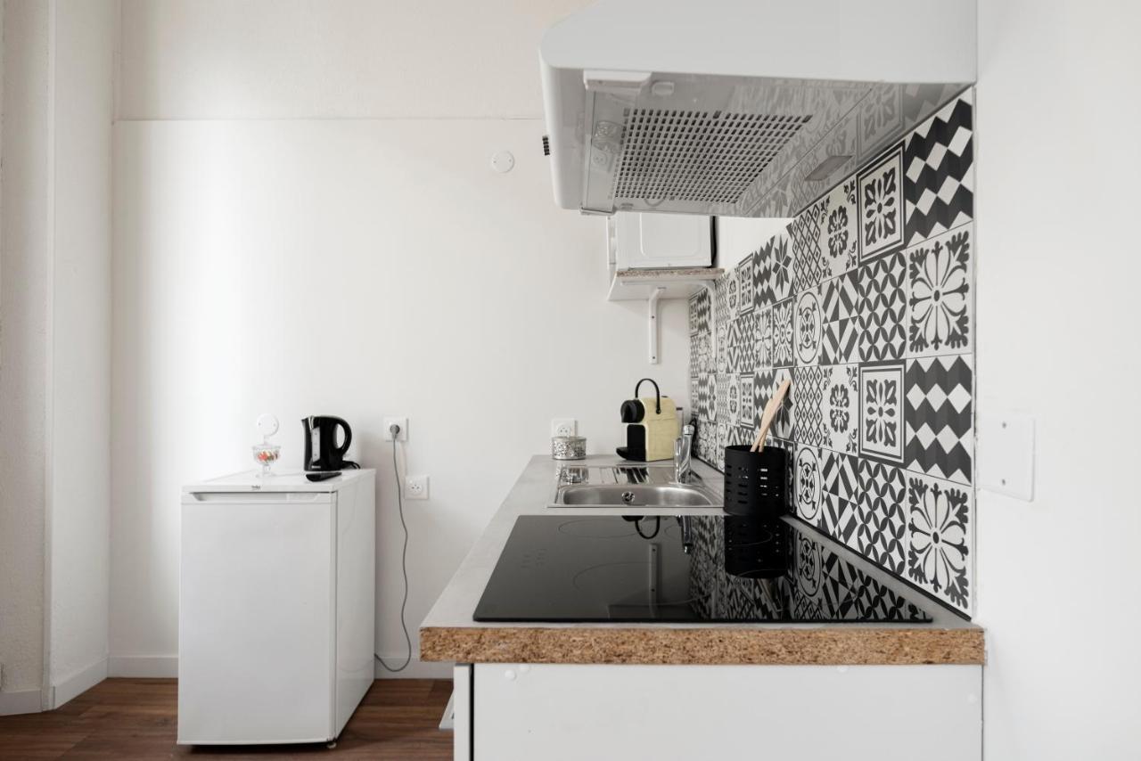 Montsejour - Studio Climatise Entre Gare & Cite Carcasona Exterior foto
