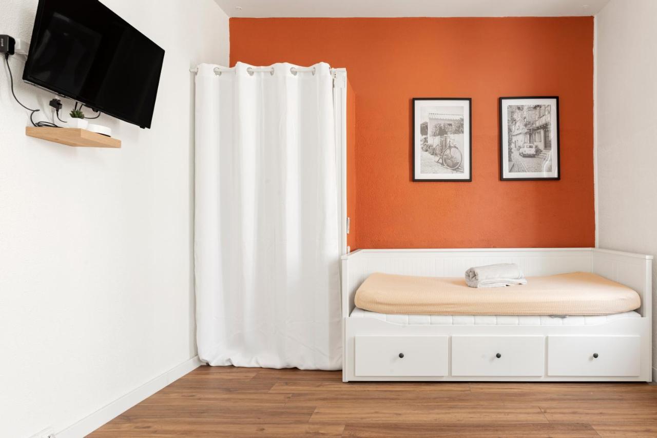 Montsejour - Studio Climatise Entre Gare & Cite Carcasona Exterior foto